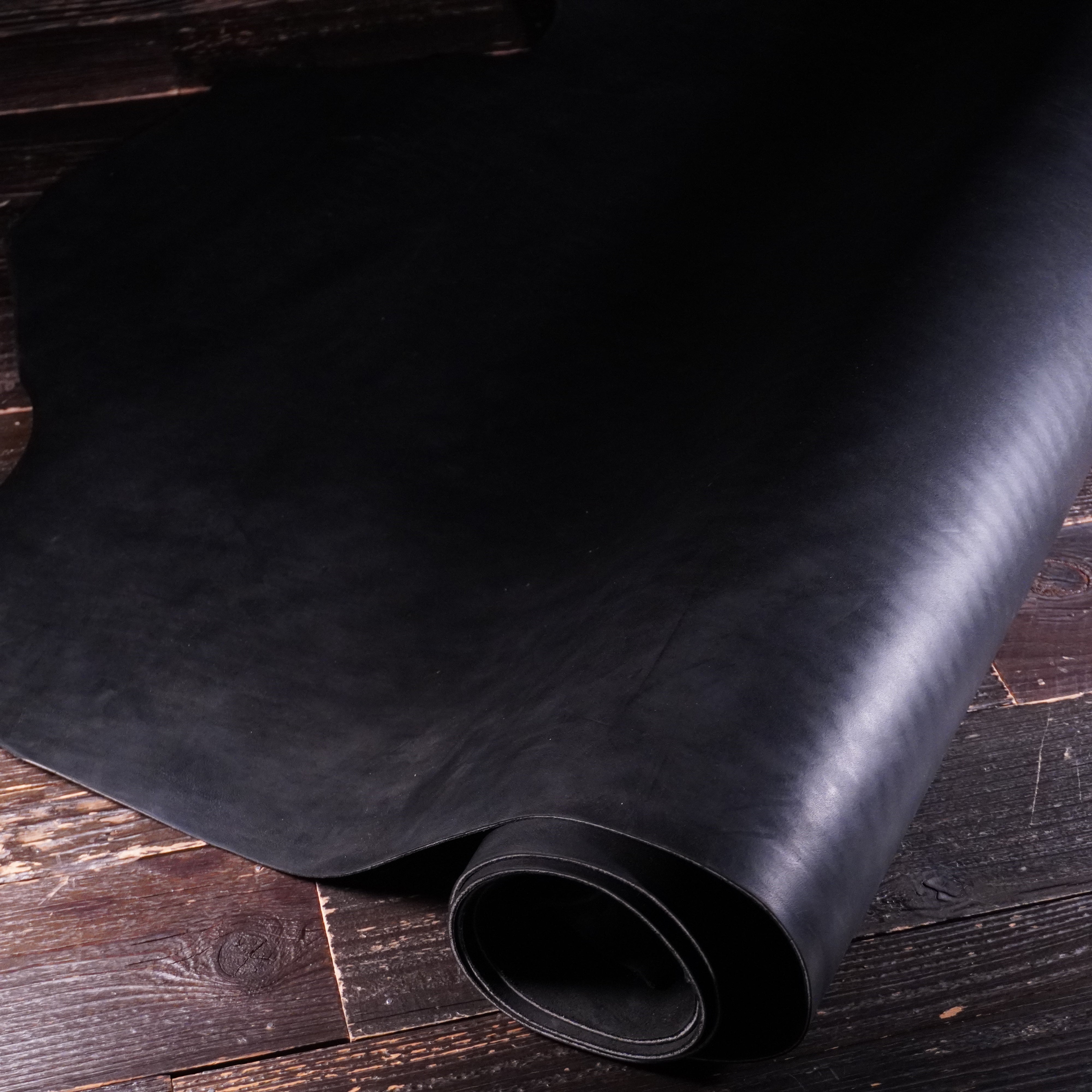 Horween - Black 6oz Nº.8