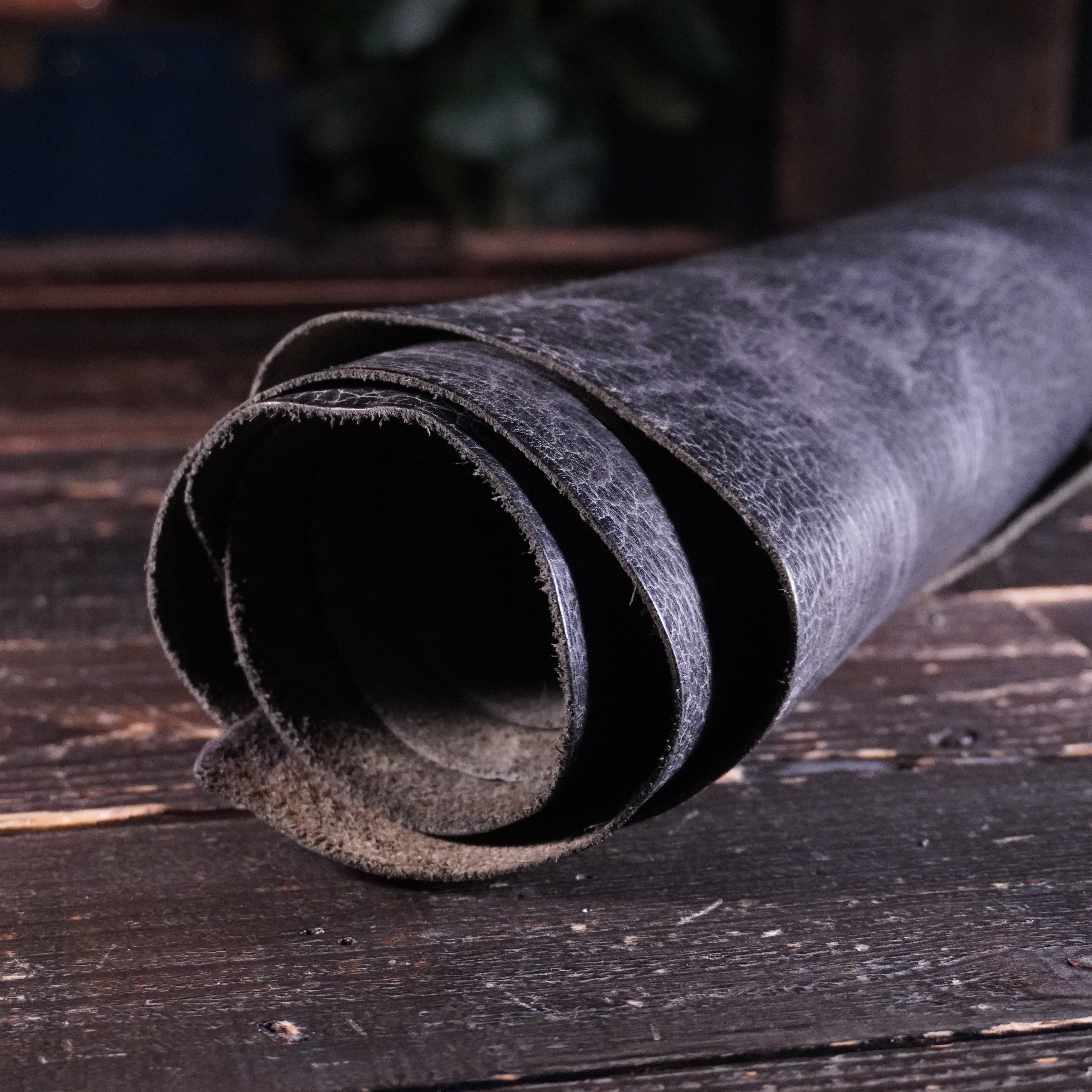 Horween - Black Wrinkle Nº.17