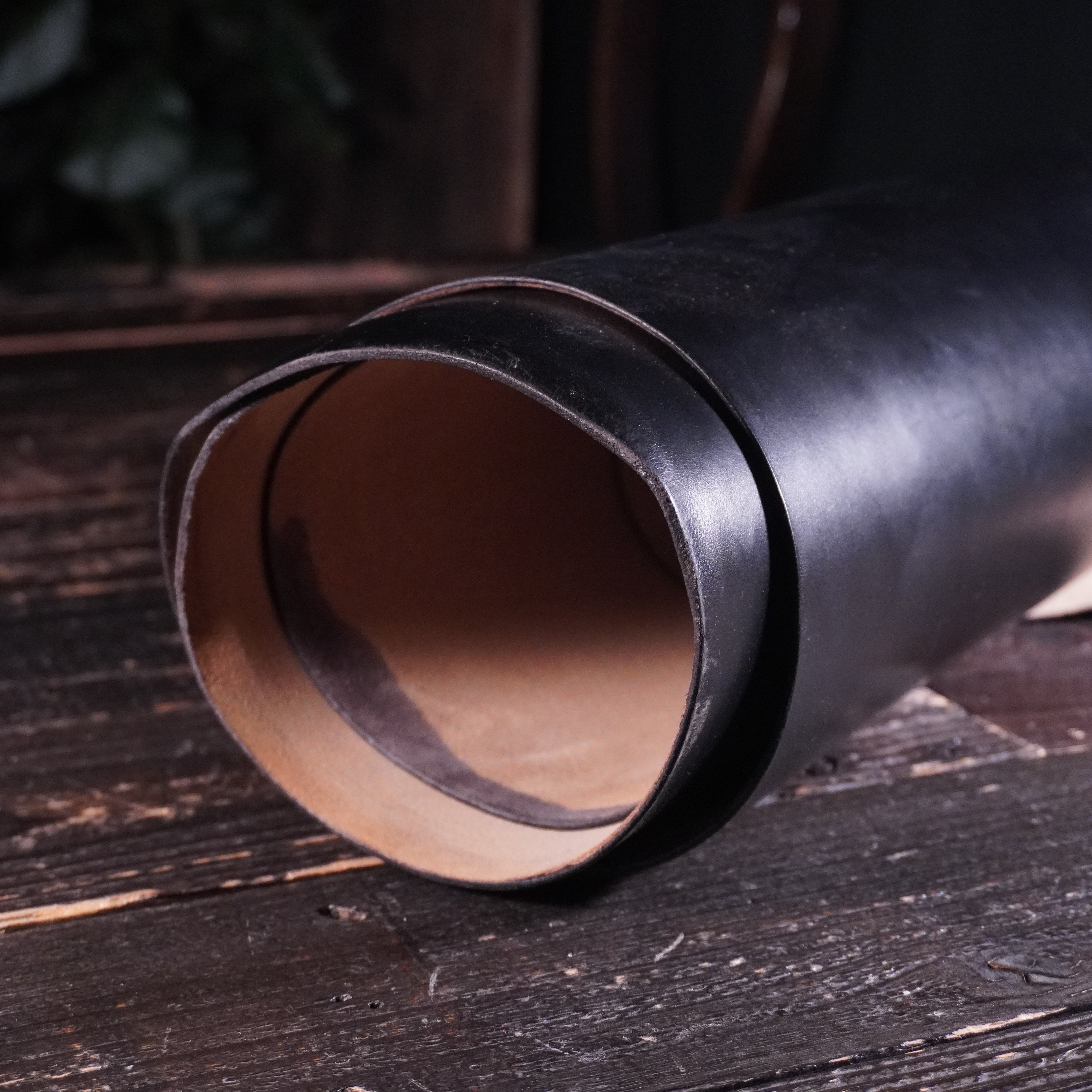 Horween - Black Chromexcel Nº.9