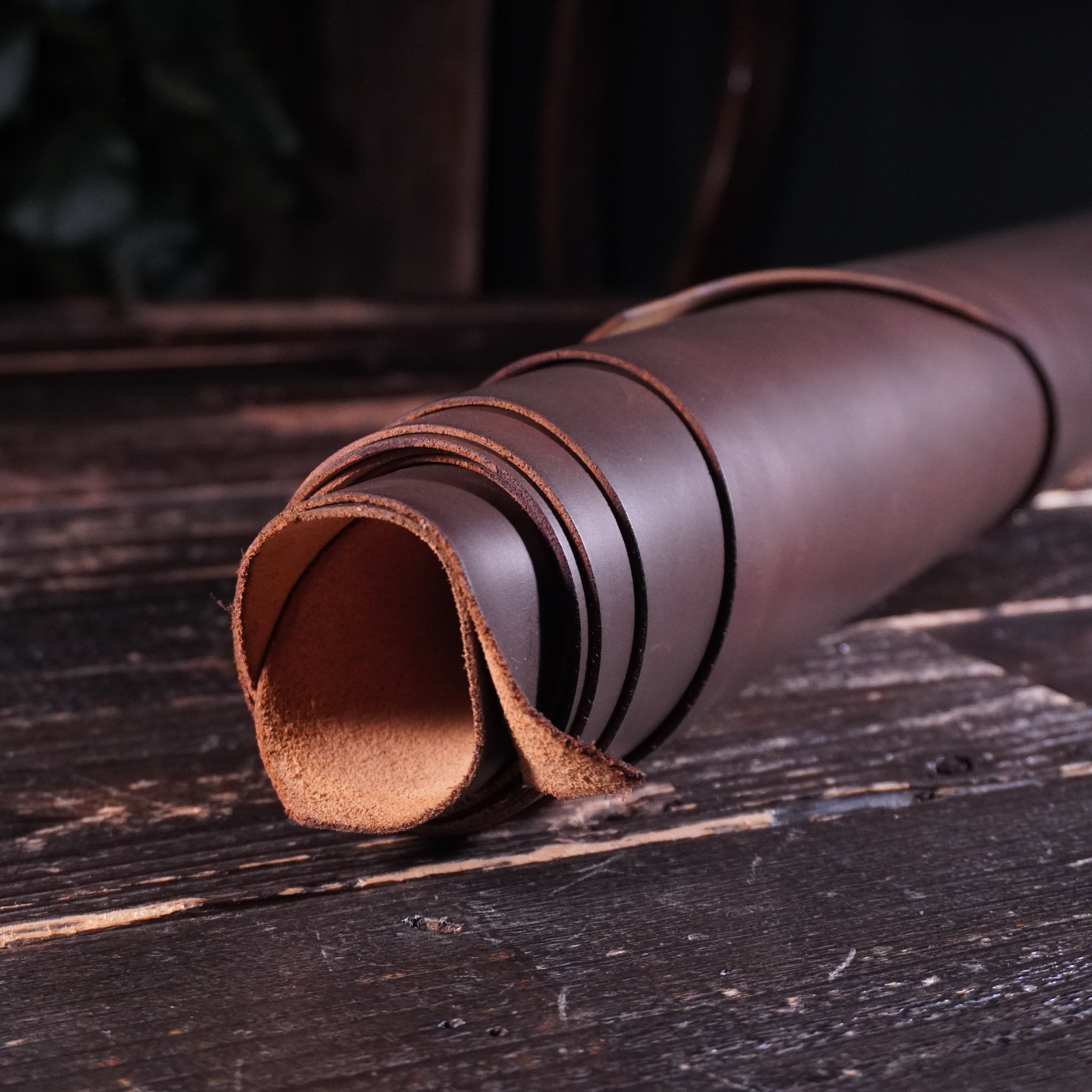 Horween - Greige Cavalier Nº.6