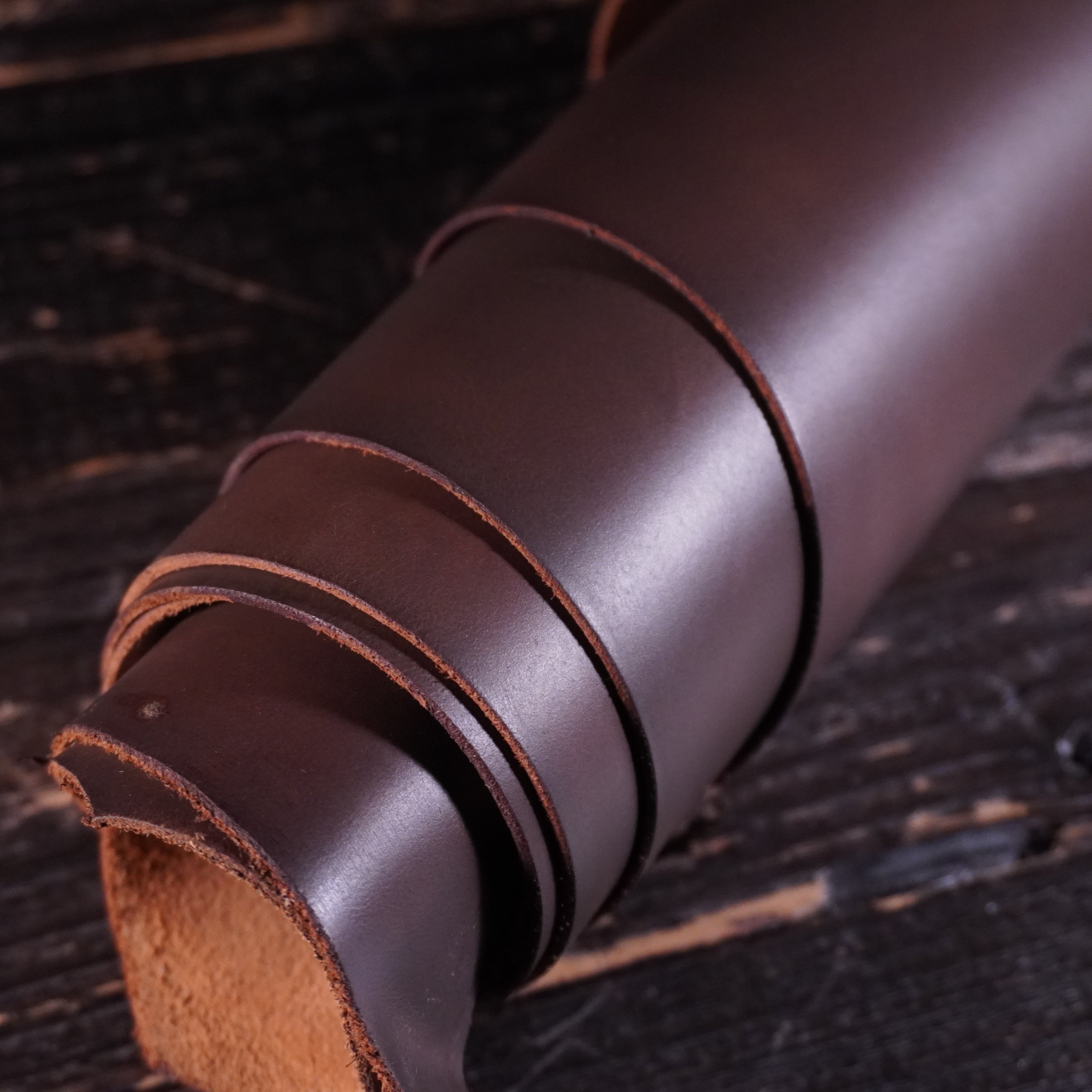 Horween - Greige Cavalier Nº.6