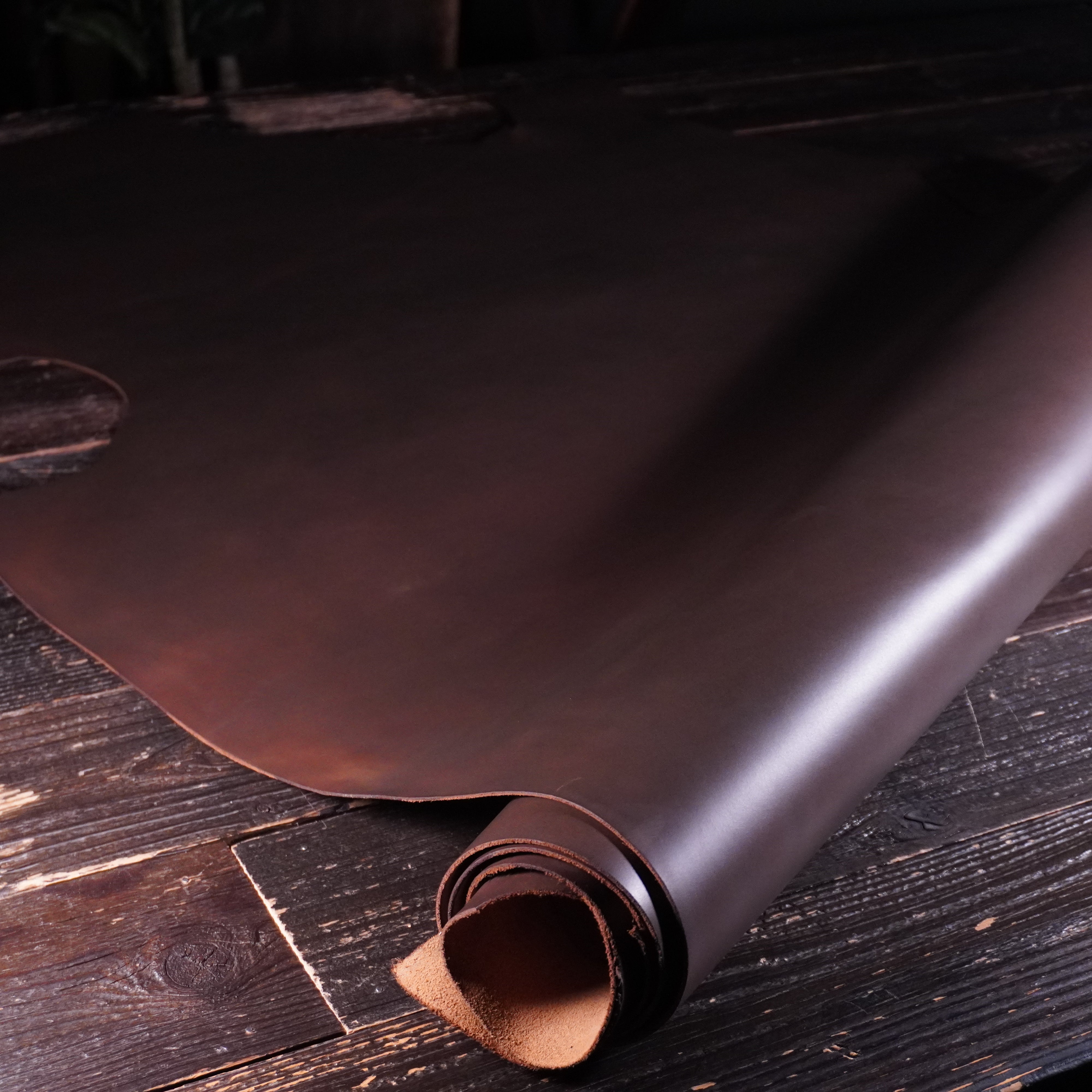 Horween - Greige Cavalier Nº.6