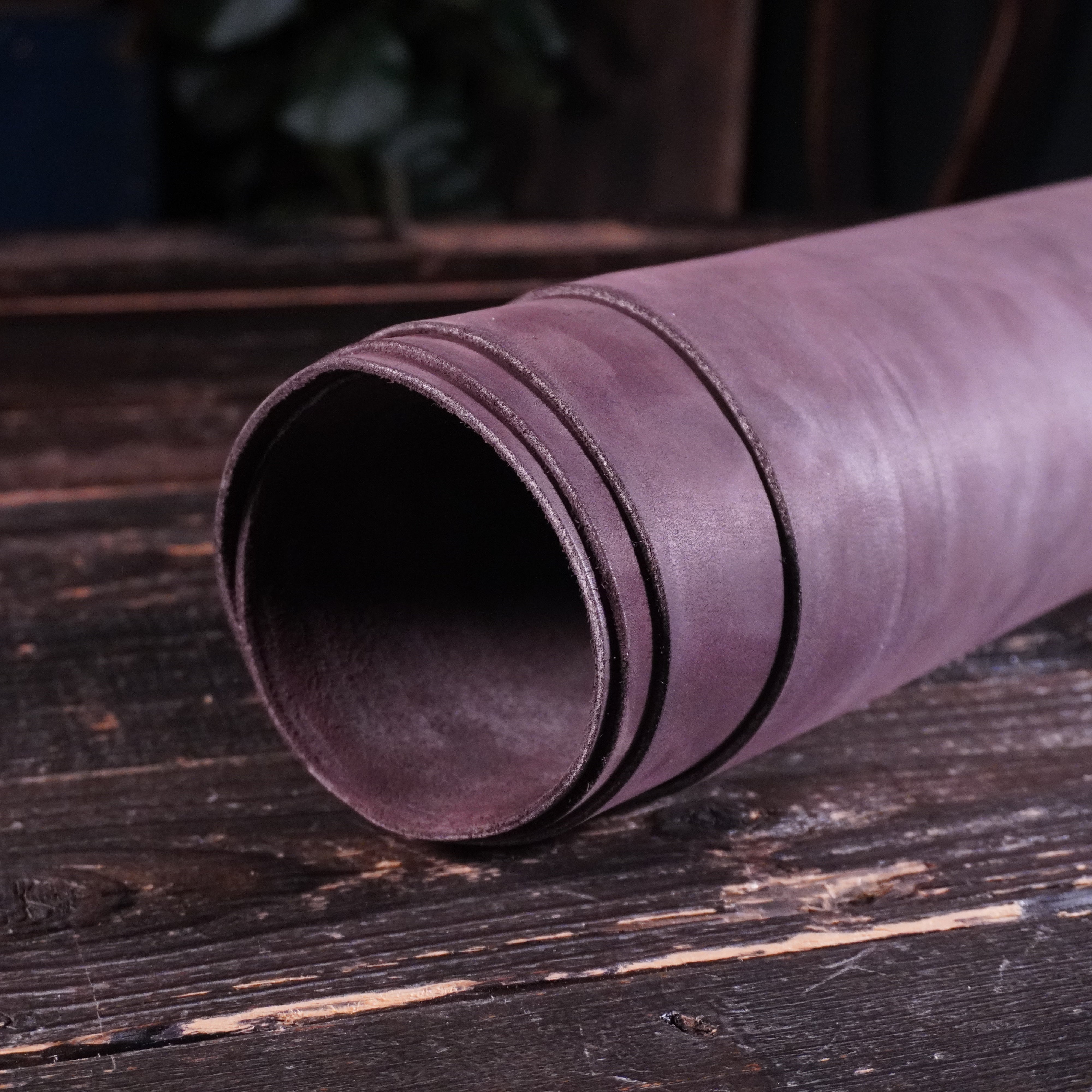 Horween - Waxed Purple Nubuck Nº.10