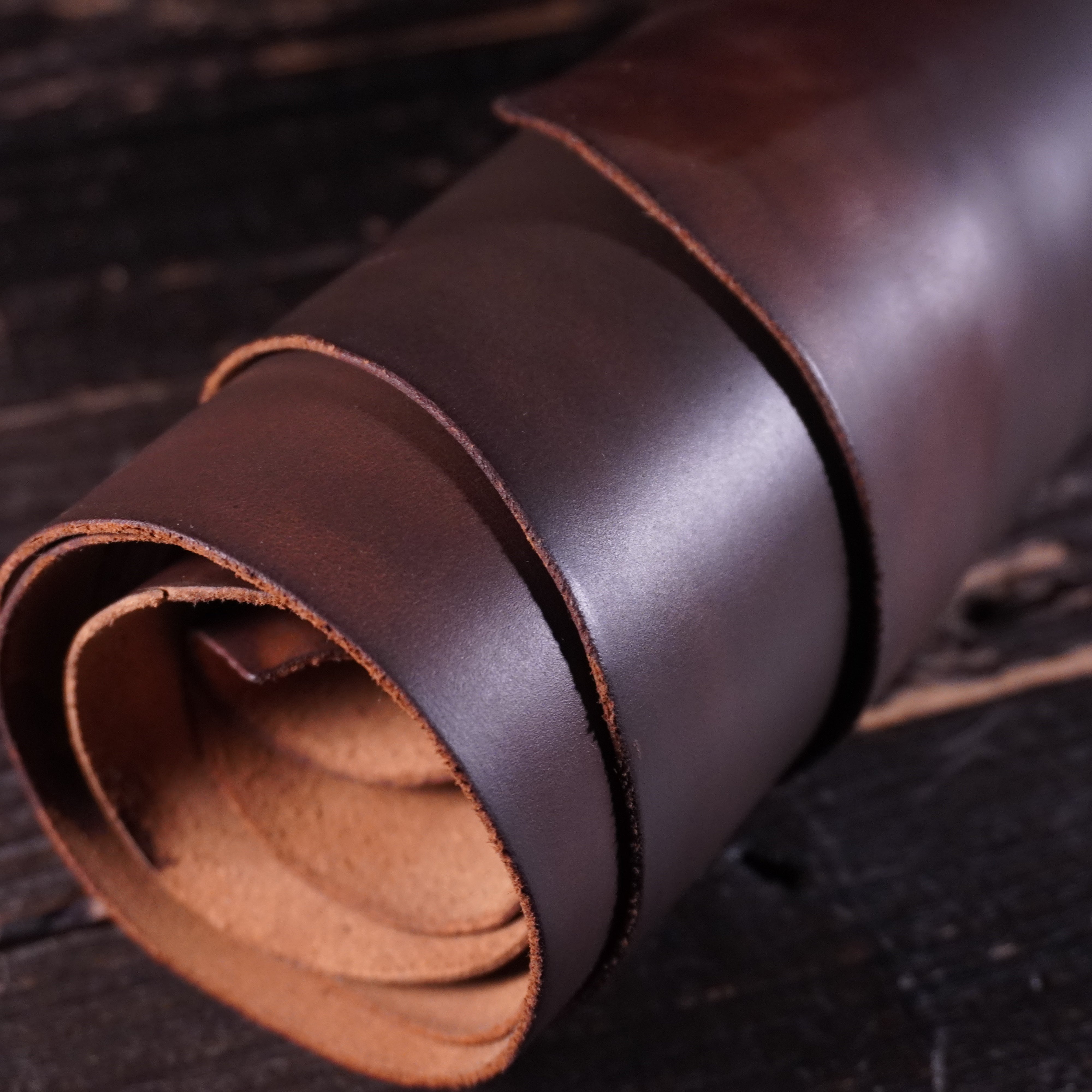 Horween - Greige Cavalier Nº.4