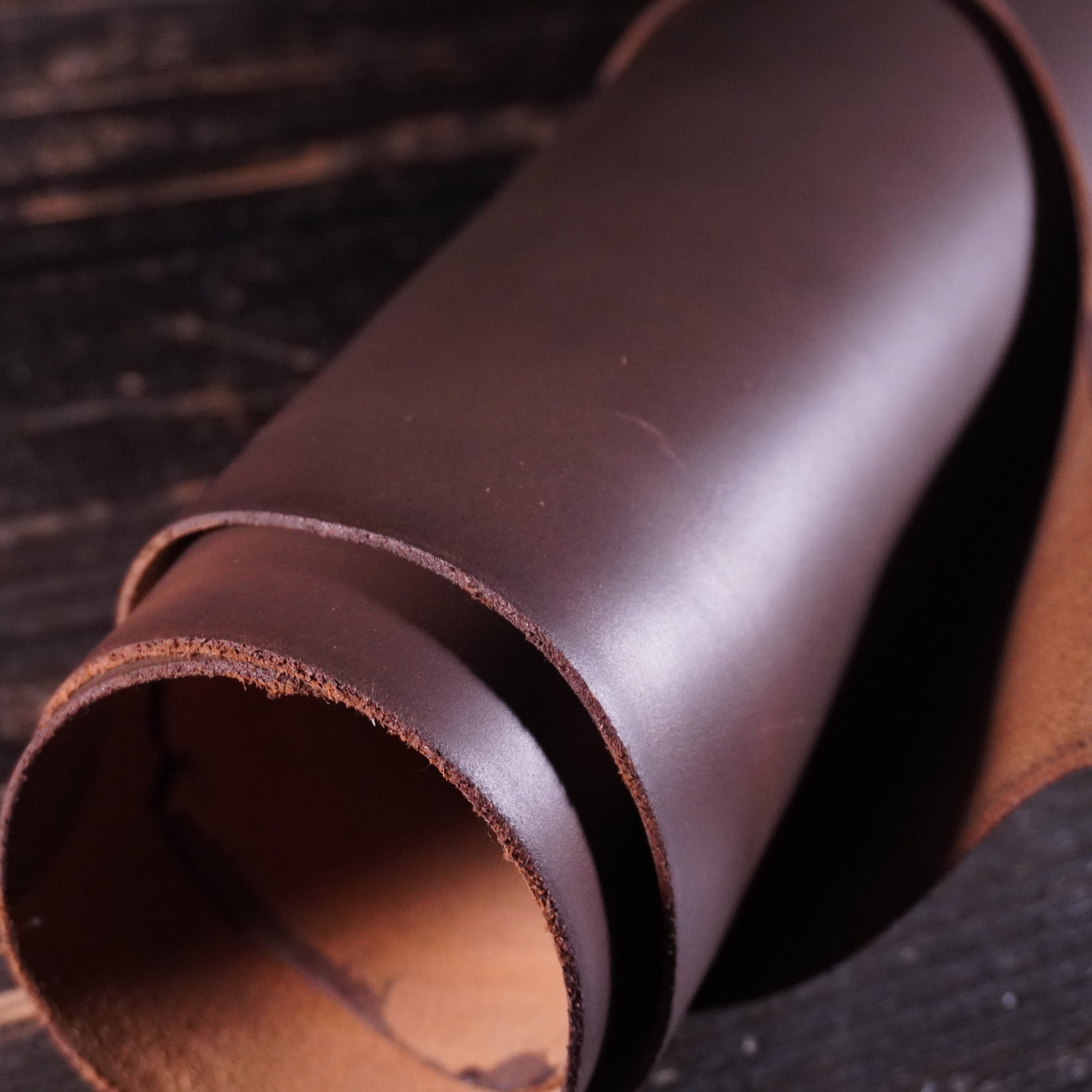 Horween - Greige Cavalier Nº.5