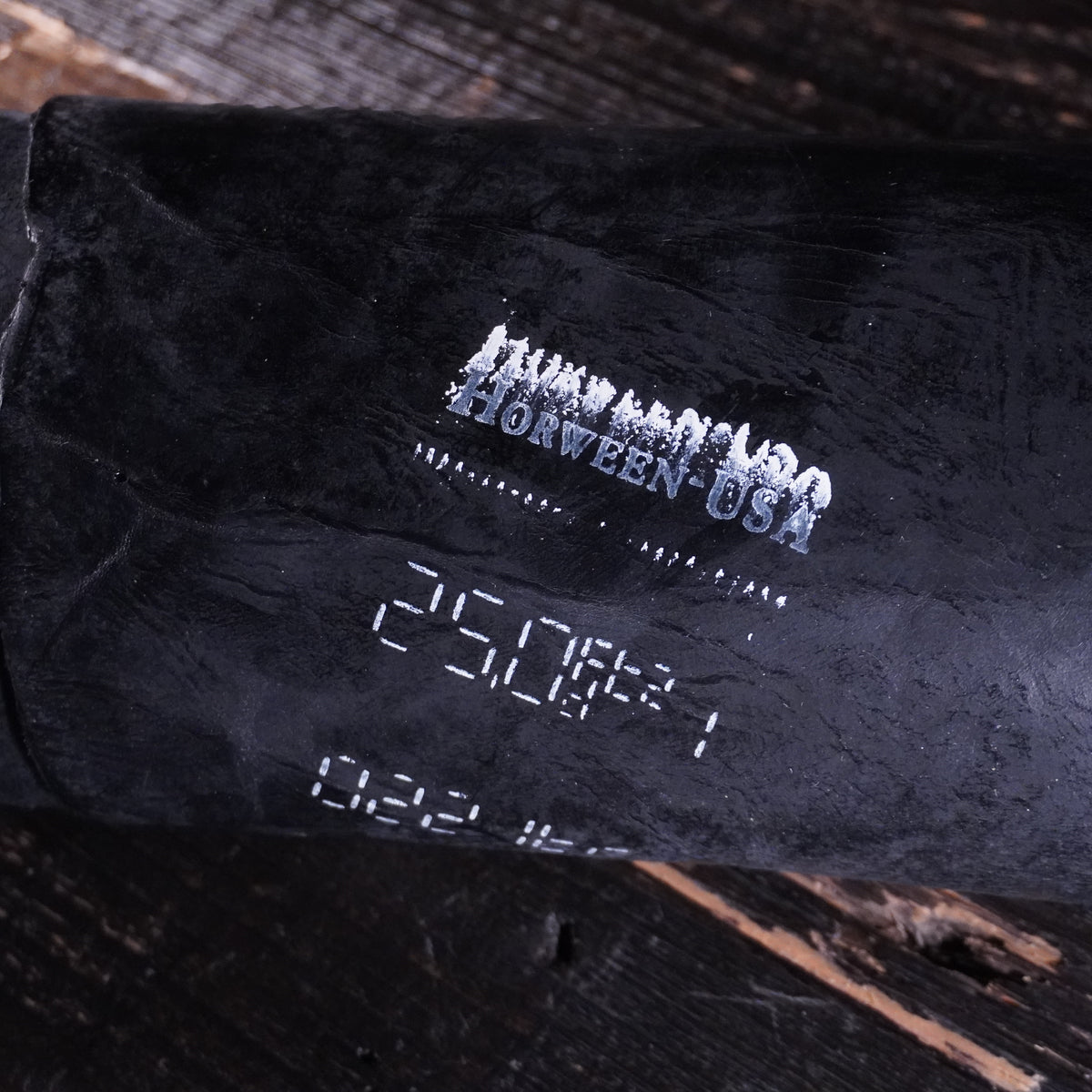 Horween - Waxed Double Horse Front Black Nº.23