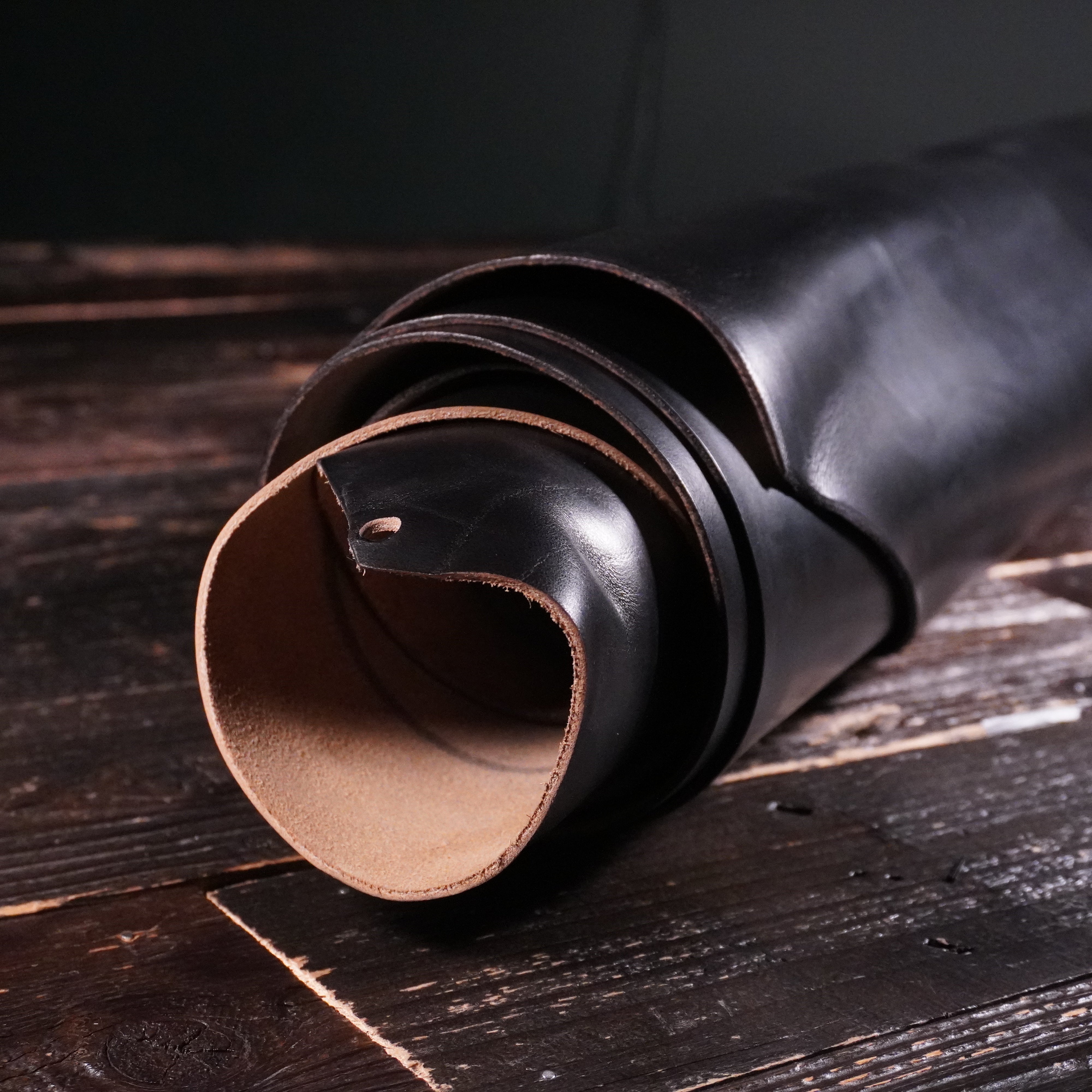 Horween - Black Chromexcel Nº.3