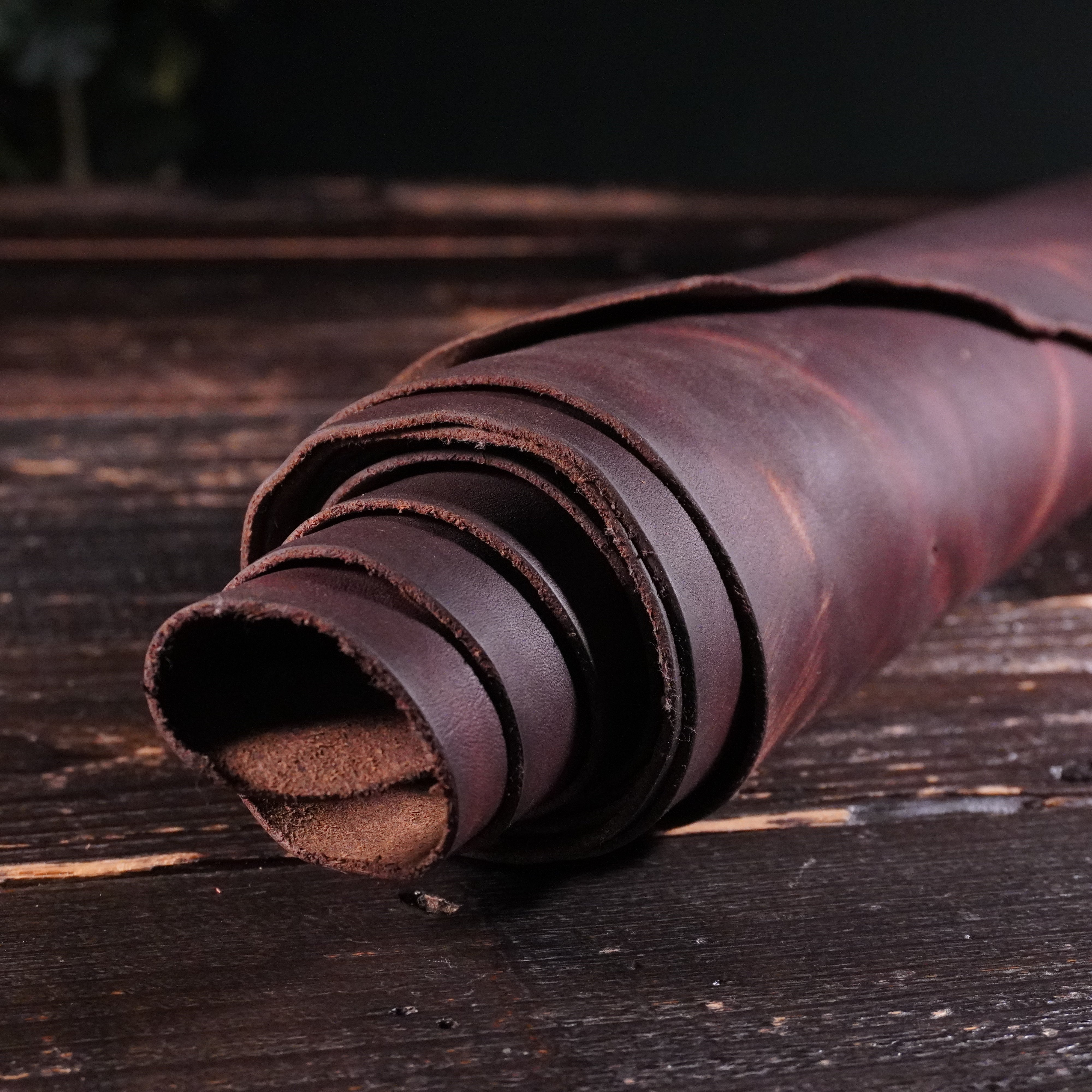 Horween - Twisted Mahogany Nº.9