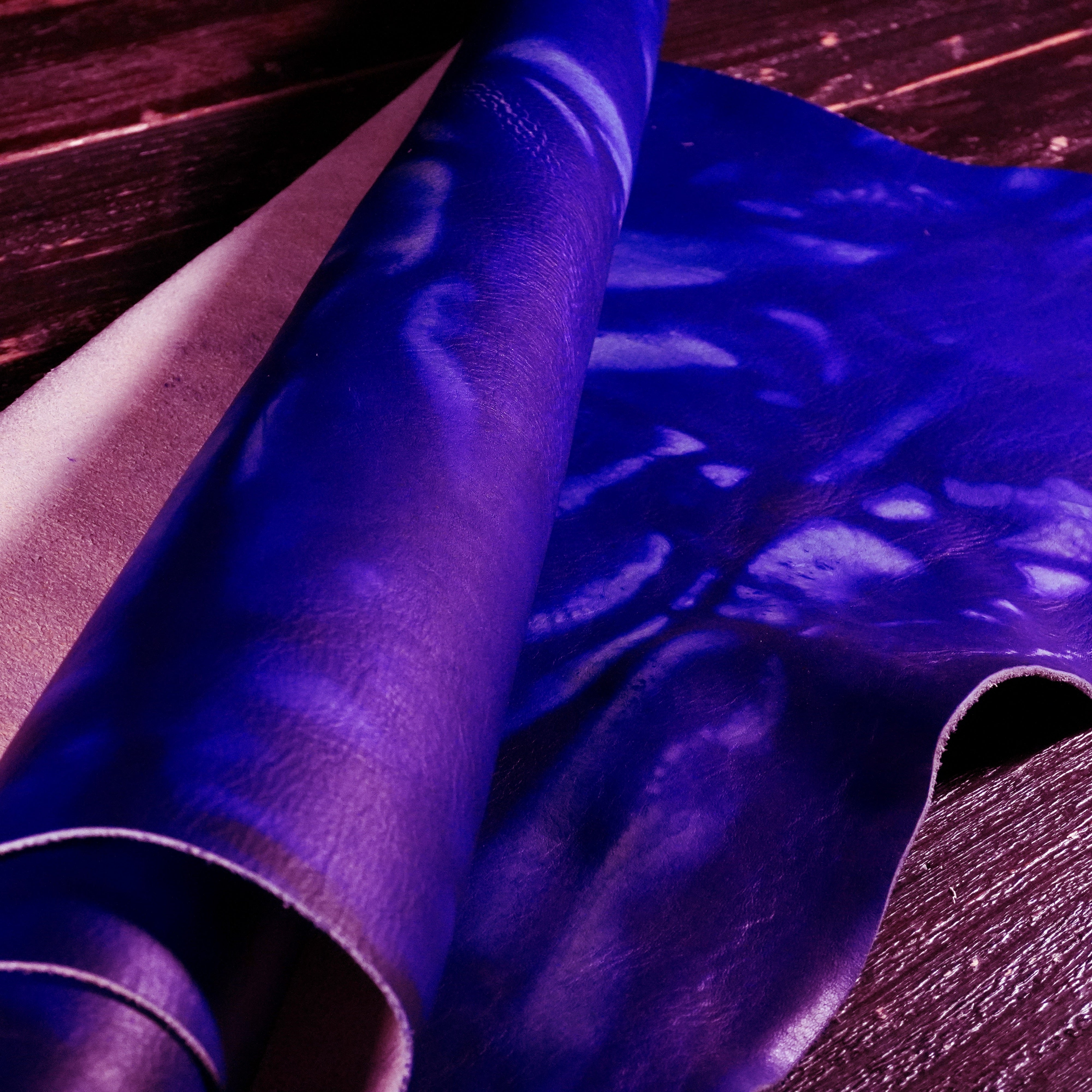 La Bretagna - Matte Fluid Oil Violet Blue Nº.19