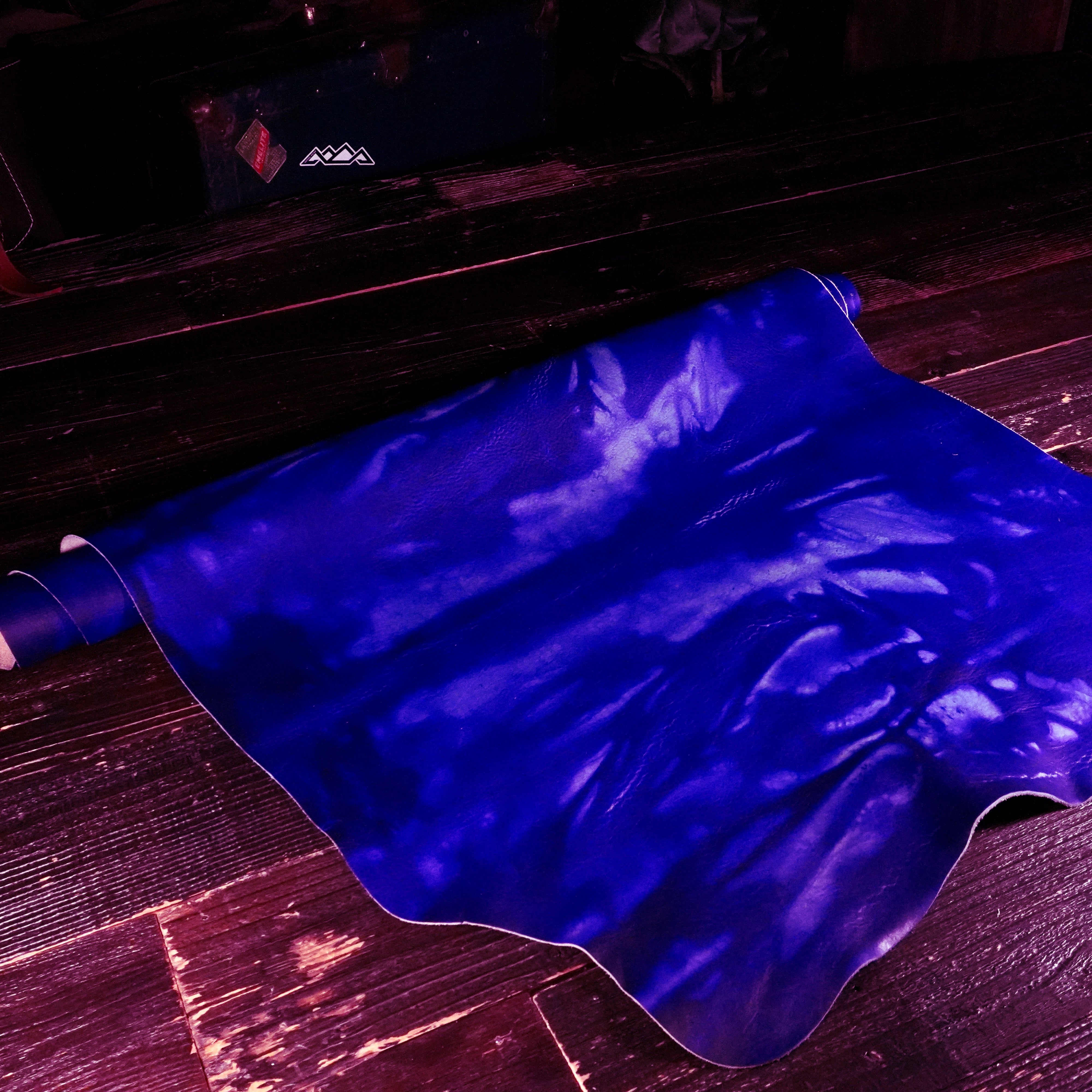 La Bretagna - Matte Fluid Oil Violet Blue Nº.19